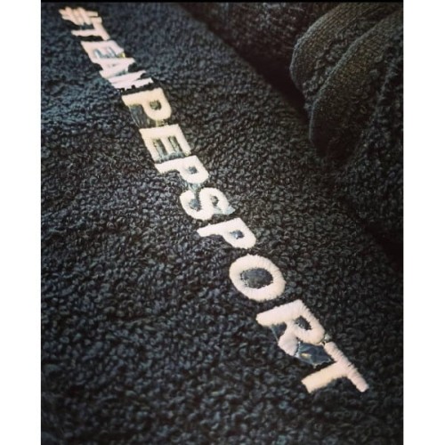 RĘCZNIK TEAM PEPSPORT M.KOS